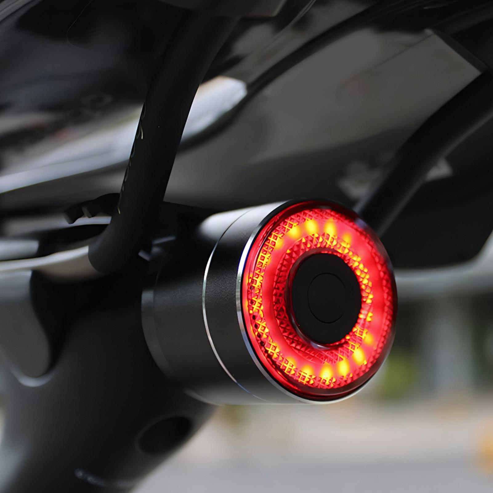 Cycling Commute - Fietsachterlicht Smart Bike Tail Sensing Light